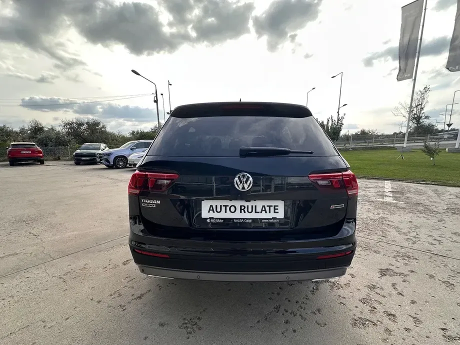 Volkswagen Tiguan II 2.0 TDI SCR 4MOTION BlueMotion Technology DSG Lounge Sport & Style — imagine 7