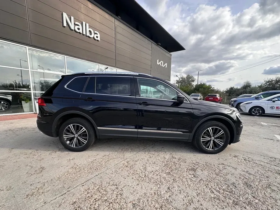 Volkswagen Tiguan II 2.0 TDI SCR 4MOTION BlueMotion Technology DSG Lounge Sport & Style — imagine 9
