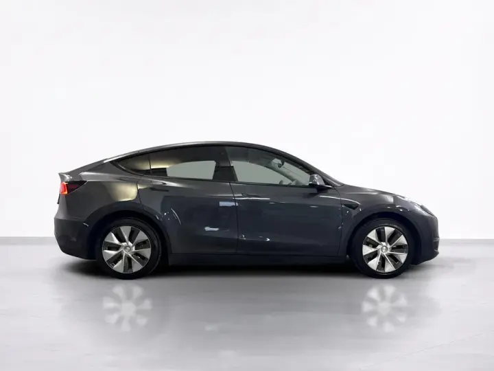 Tesla Model Y Long Range Dual Motor AWD