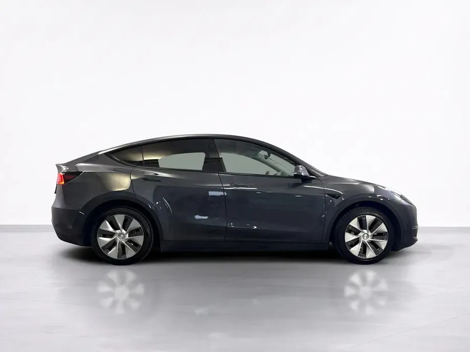 Tesla Model Y Long Range Dual Motor AWD — imagine 6