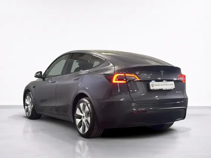 Tesla Model Y Long Range Dual Motor AWD