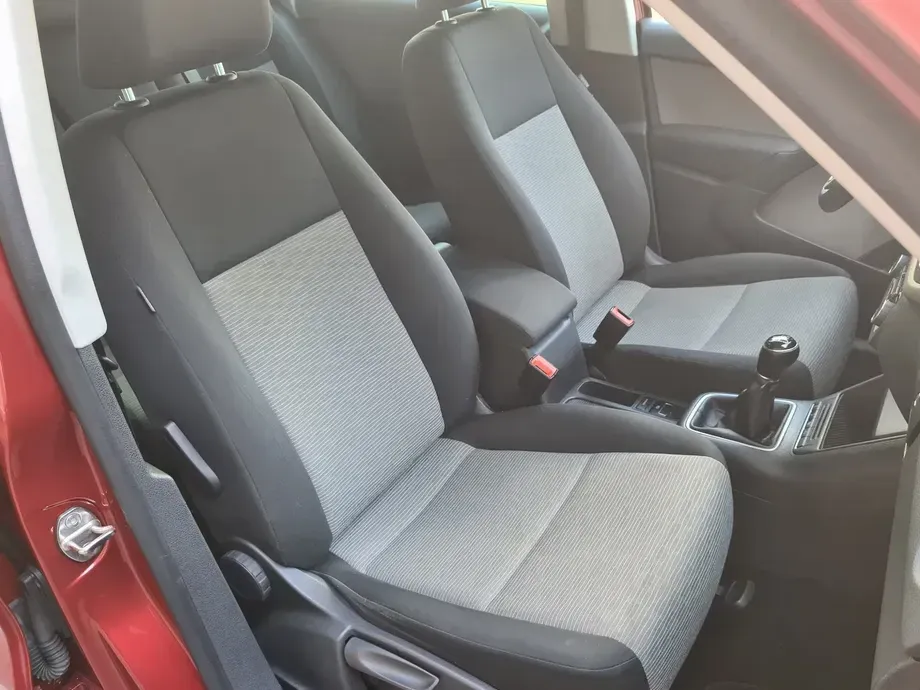 Volkswagen Tiguan — imagine 9