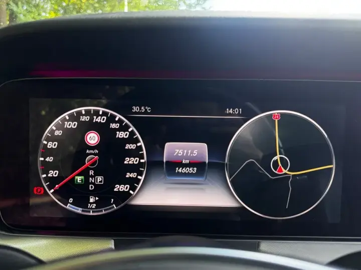 Mercedes-Benz E 220 d 4MATIC Aut.