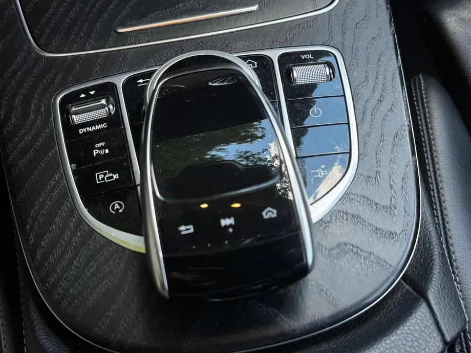Mercedes-Benz E 220 d 4MATIC Aut. — imagine 9
