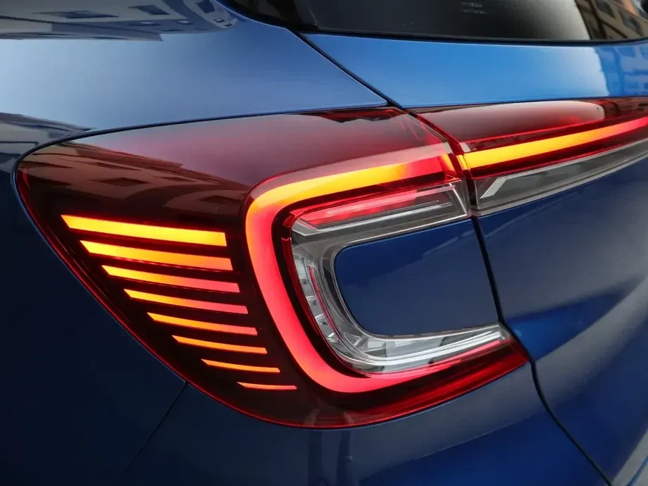 Renault Captur E-TECH Full 145 Techno — imagine 10