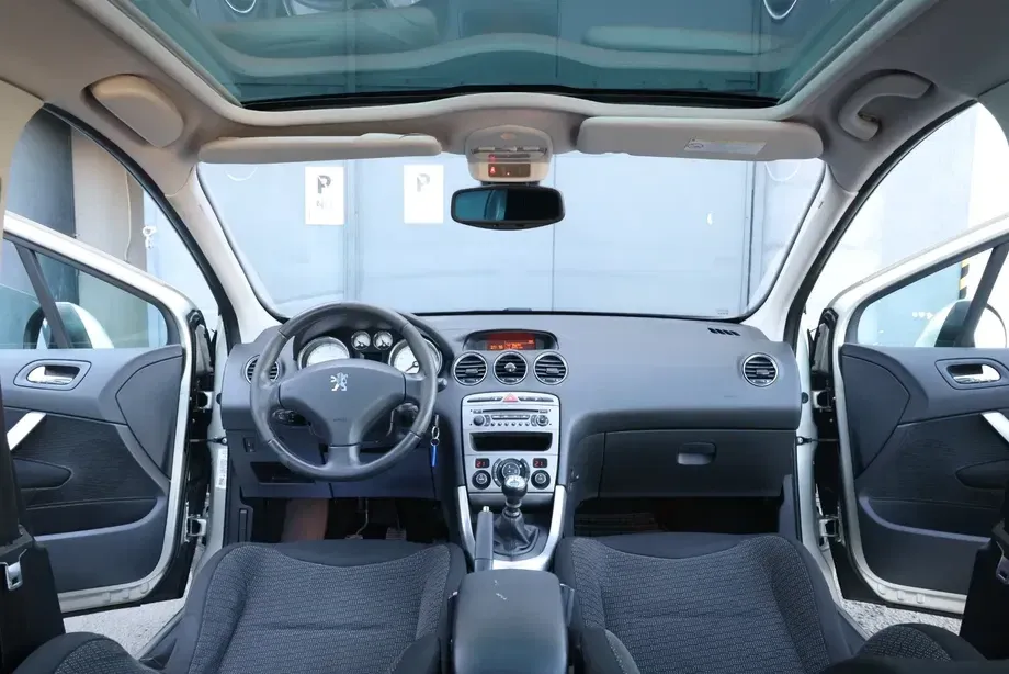 Peugeot 308 — imagine 9