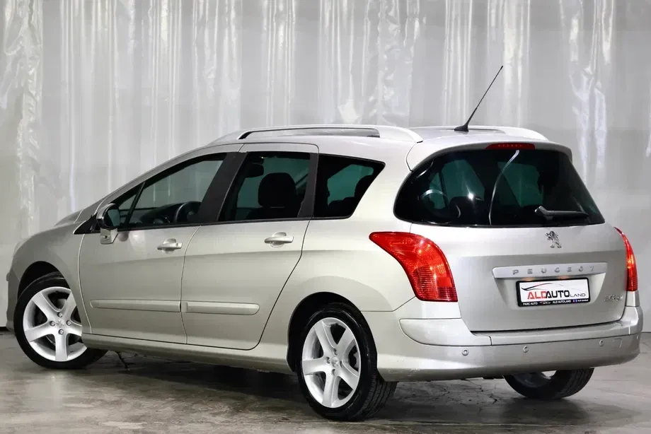 Peugeot 308 — imagine 4