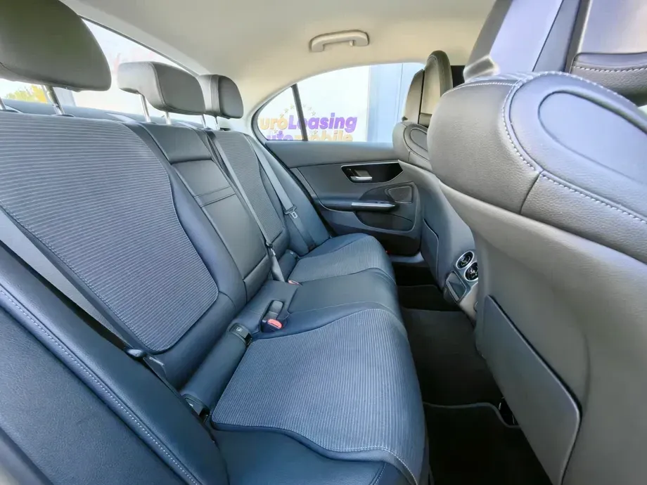 Mercedes-Benz C 300 e PHEV — imagine 9