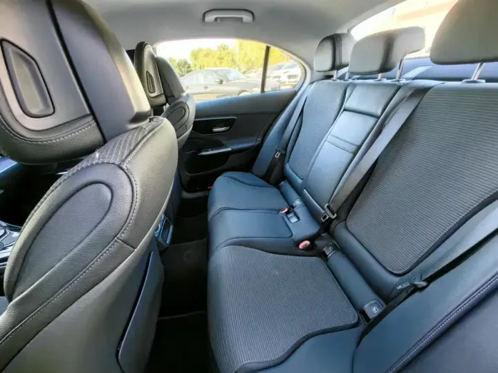Mercedes-Benz C 300 e PHEV
