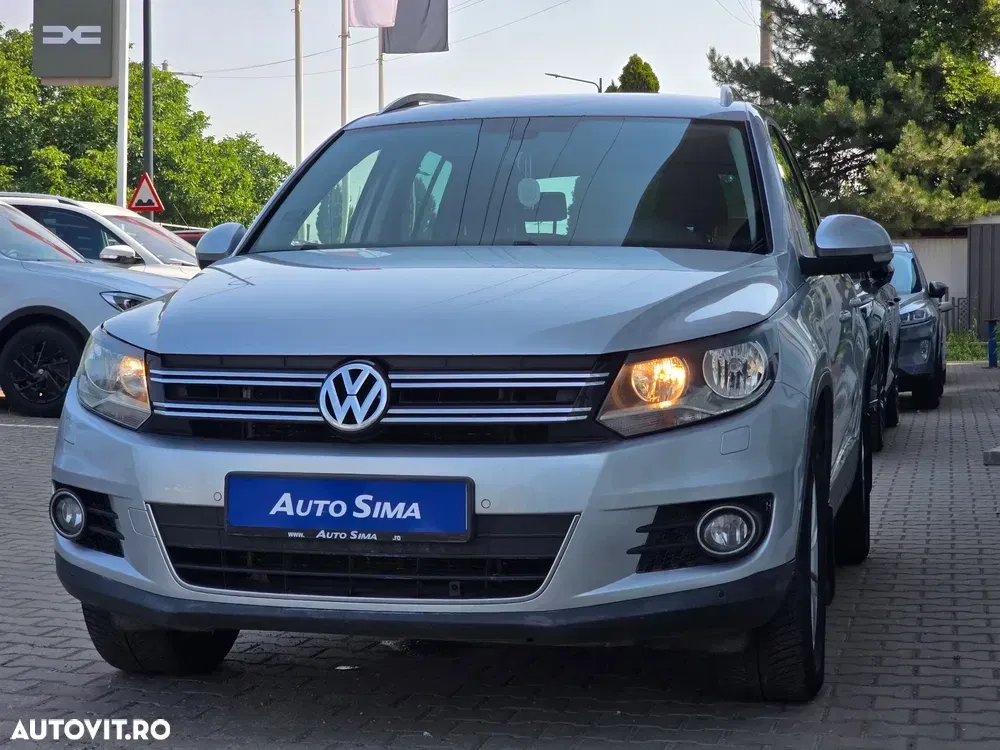 Volkswagen Tiguan 2.0 TDI DPF 4Motion BlueMotion Technology DSG Sport & Style — imagine 4