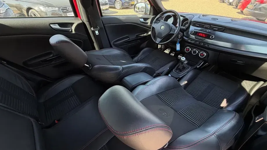 Alfa Romeo Giulietta 2.0 JTDM 16V Veloce — imagine 8
