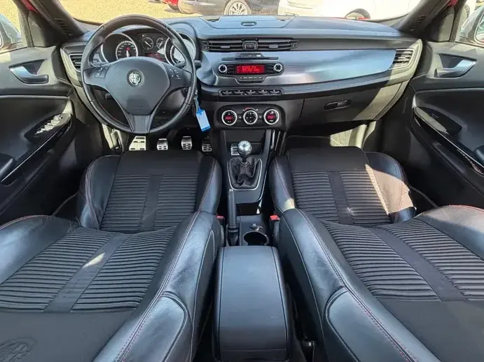 Alfa Romeo Giulietta 2.0 JTDM 16V Veloce