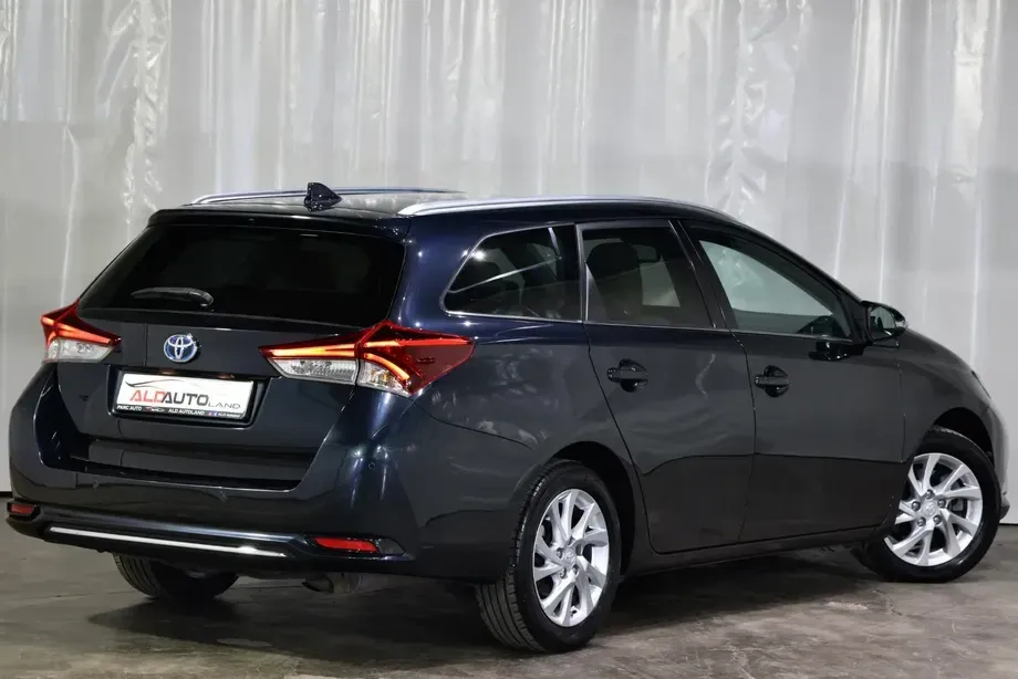 Toyota Auris 1.8 L VVT-i Sol+ — imagine 2