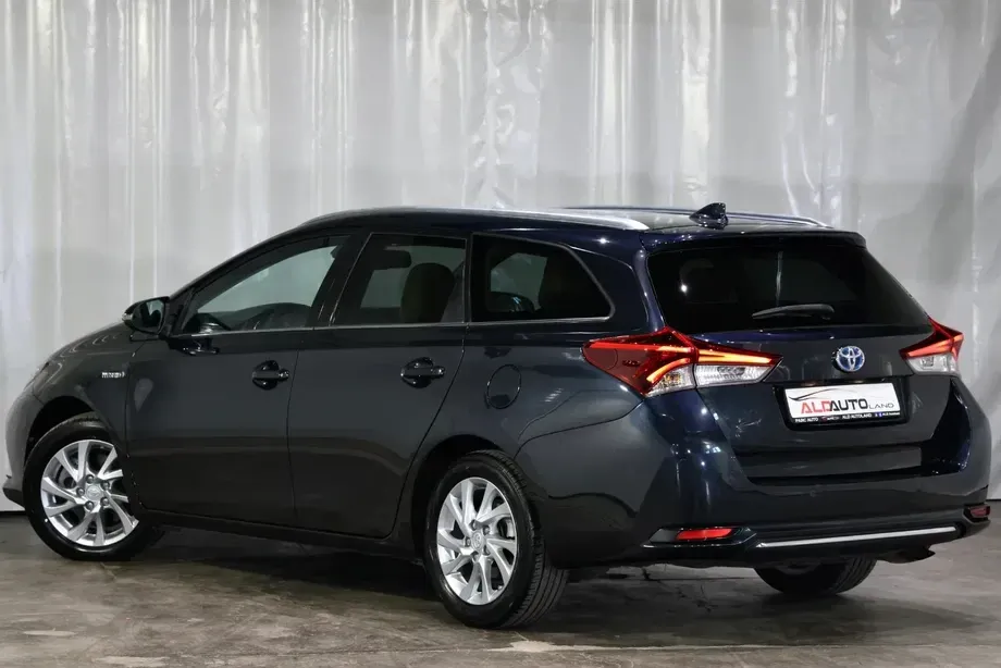 Toyota Auris 1.8 L VVT-i Sol+ — imagine 4