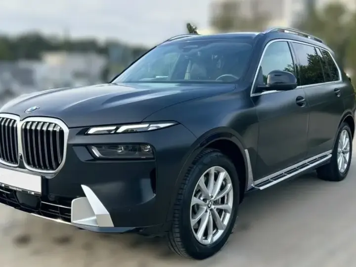 BMW X7 xDrive40i AT MHEV