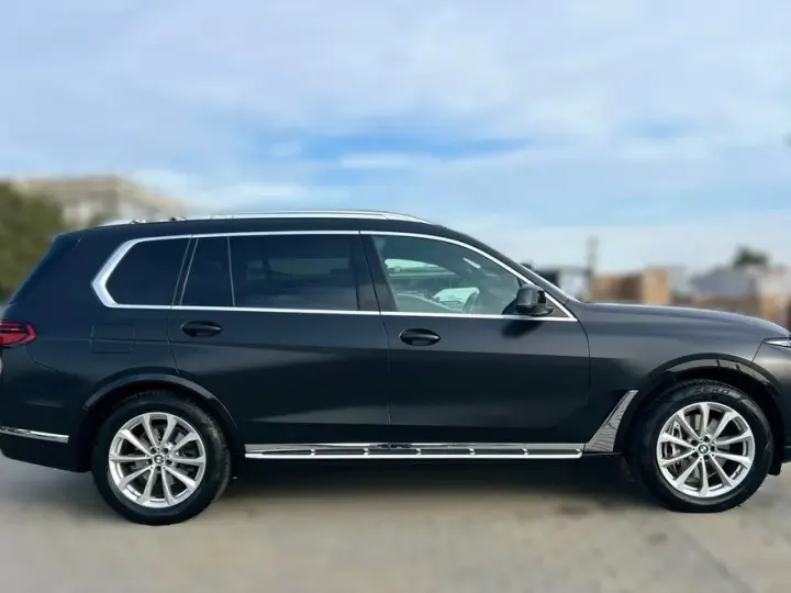 BMW X7 xDrive40i AT MHEV