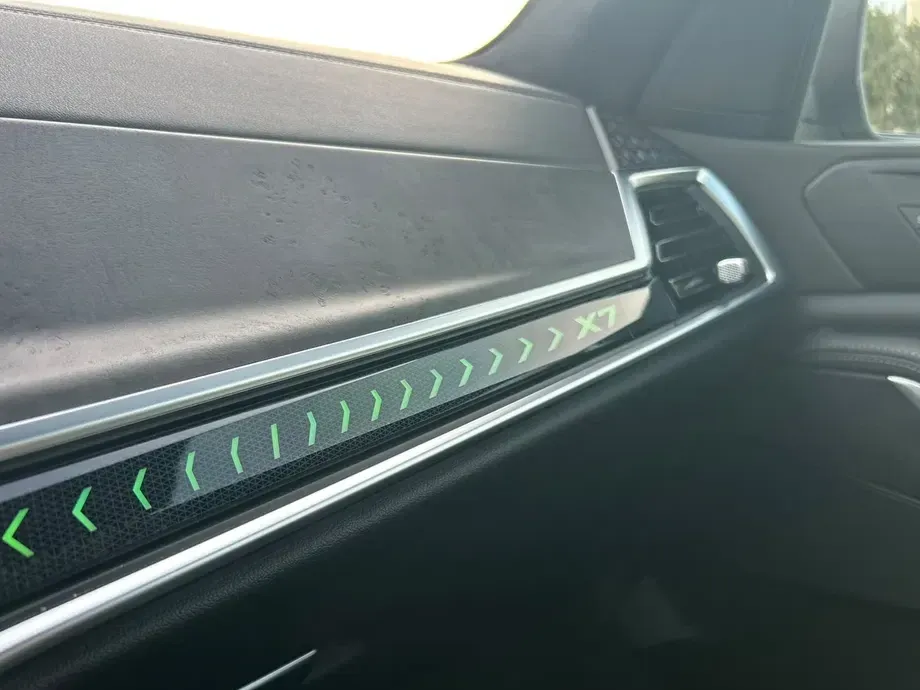 BMW X7 xDrive40i AT MHEV — imagine 7
