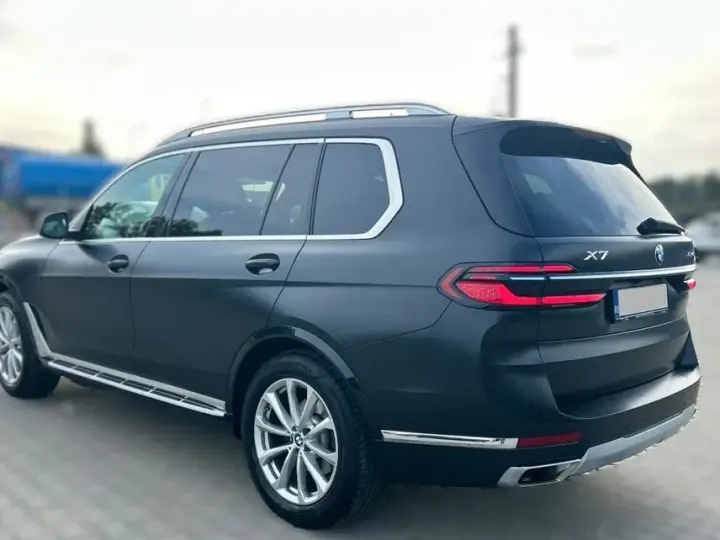 BMW X7 xDrive40i AT MHEV
