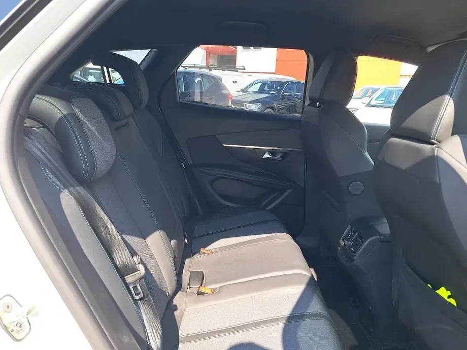 Peugeot 3008 II BlueHDi 130 Stop & Start EAT8 Allure — imagine 10