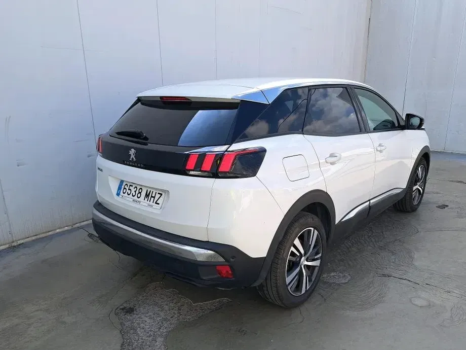 Peugeot 3008 II BlueHDi 130 Stop & Start EAT8 Allure — imagine 3