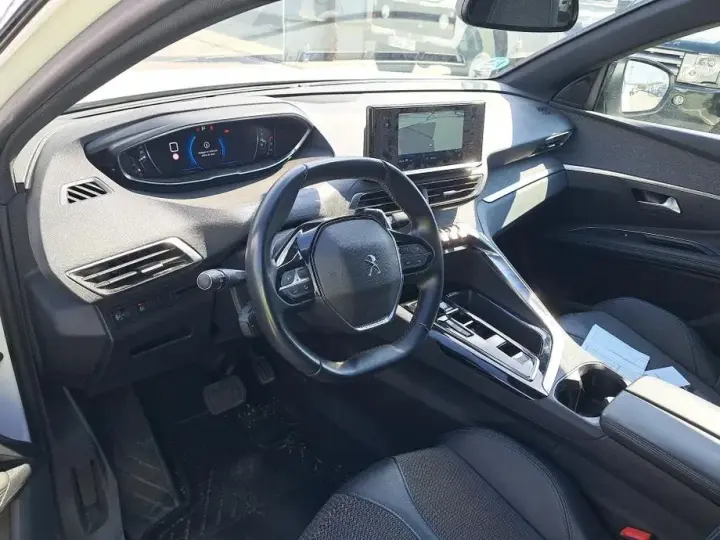 Peugeot 3008 II BlueHDi 130 Stop & Start EAT8 Allure