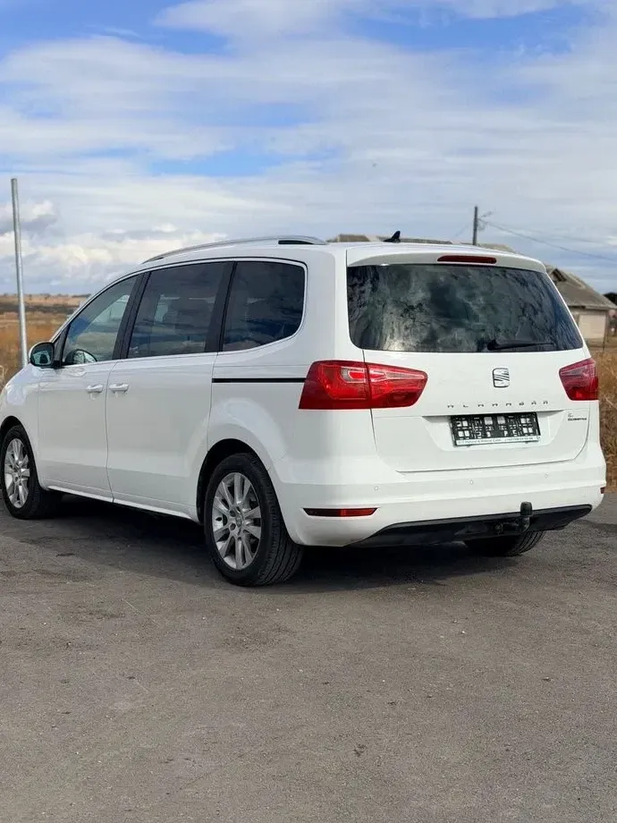 Seat Alhambra 2.0 TDI Start & Stop DSG Style — imagine 4
