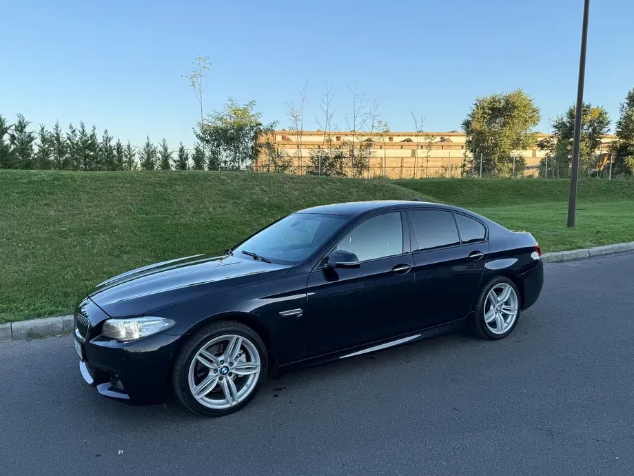 BMW Seria 5 F10/F11/F07 520d xDrive AT — imagine 9