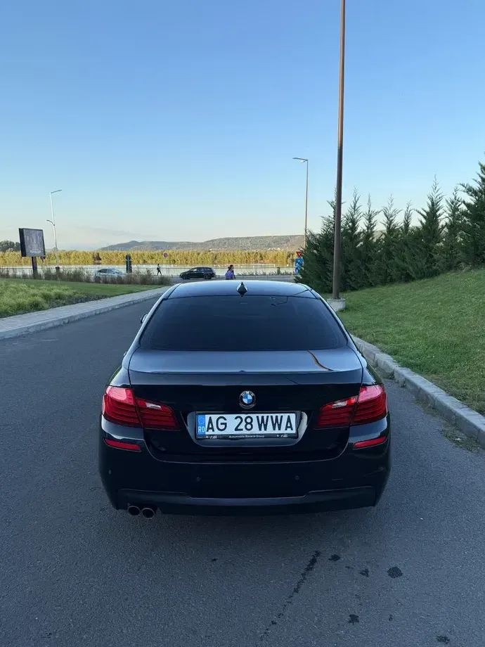 BMW Seria 5 F10/F11/F07 520d xDrive AT — imagine 7