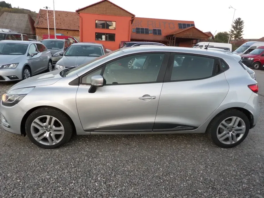Renault Clio — imagine 9