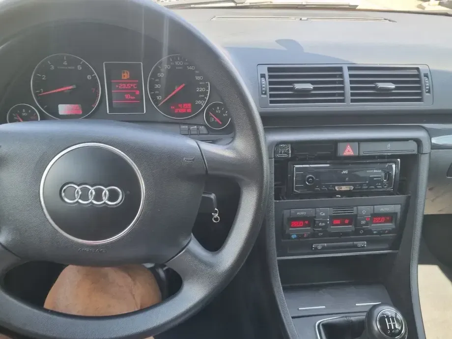 Audi A4 Limuzina B6 — imagine 9