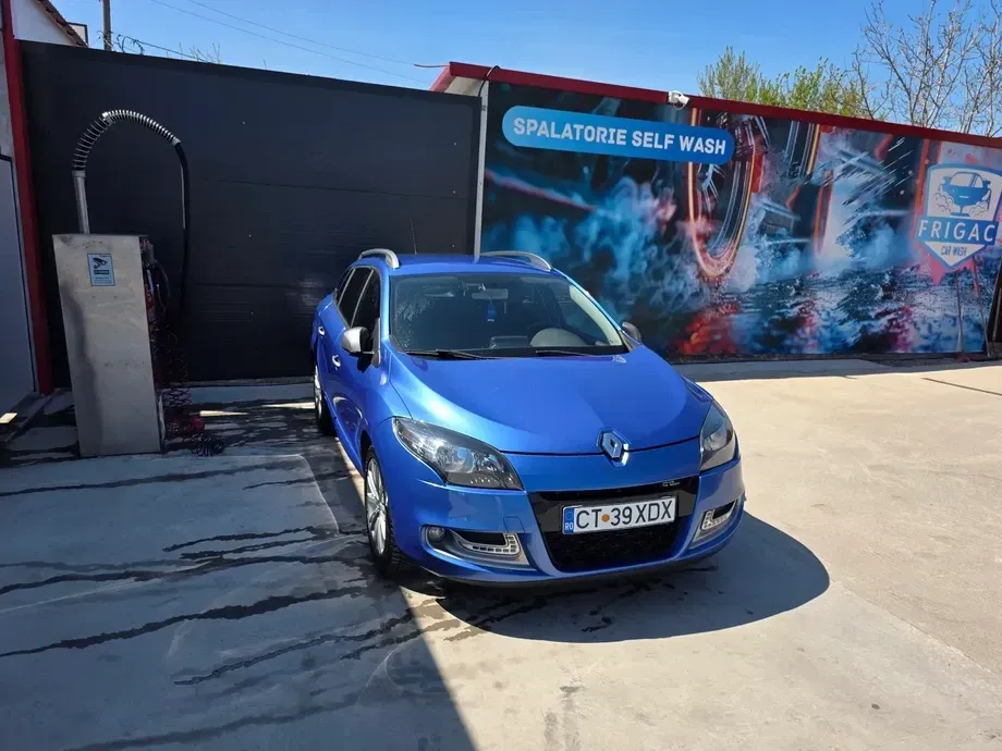 Renault Mégane III 1.6 dCi Energy Sporty Dynamique — imagine 9