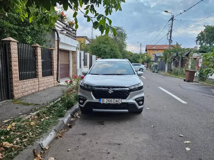 Suzuki S-Cross