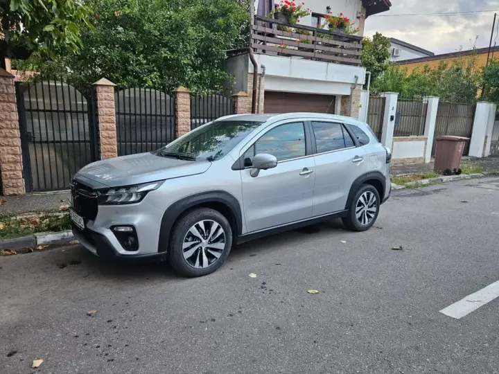 Suzuki S-Cross