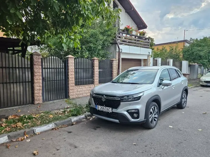 Suzuki S-Cross