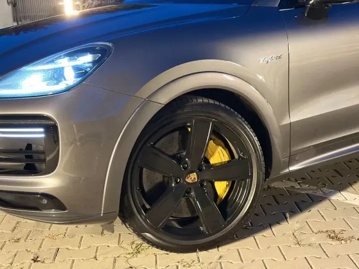 Porsche Cayenne Coupe Turbo