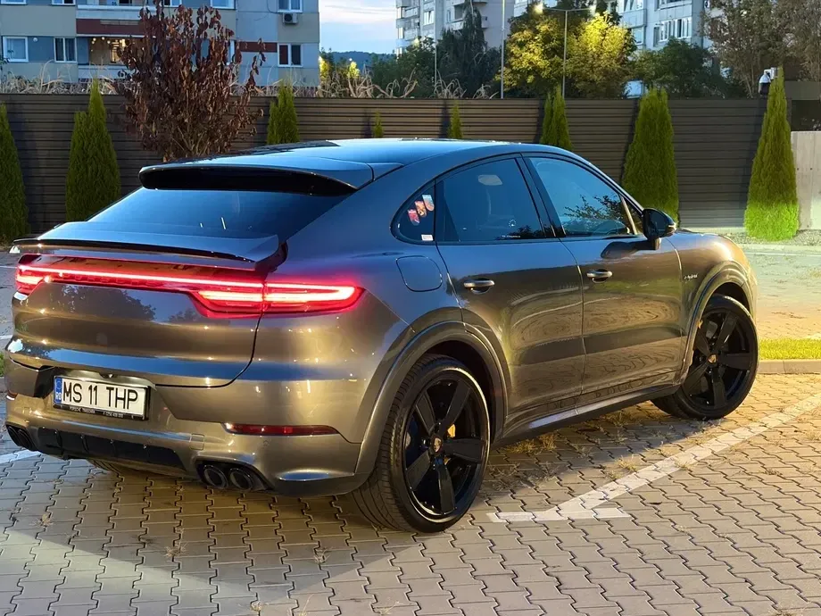 Porsche Cayenne Coupe Turbo — imagine 4