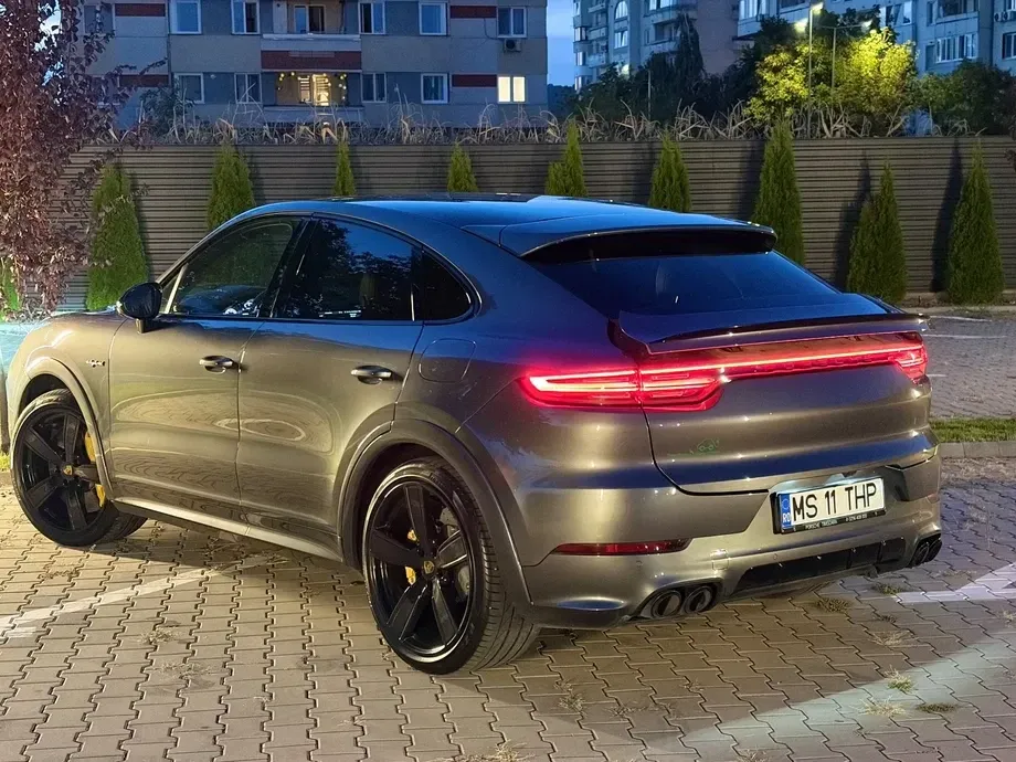 Porsche Cayenne Coupe Turbo — imagine 3