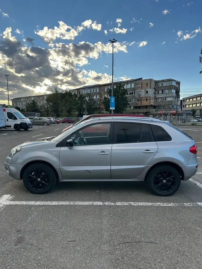 Renault Koleos I 2.0 dCI FAP 4x4 Expression — imagine 4