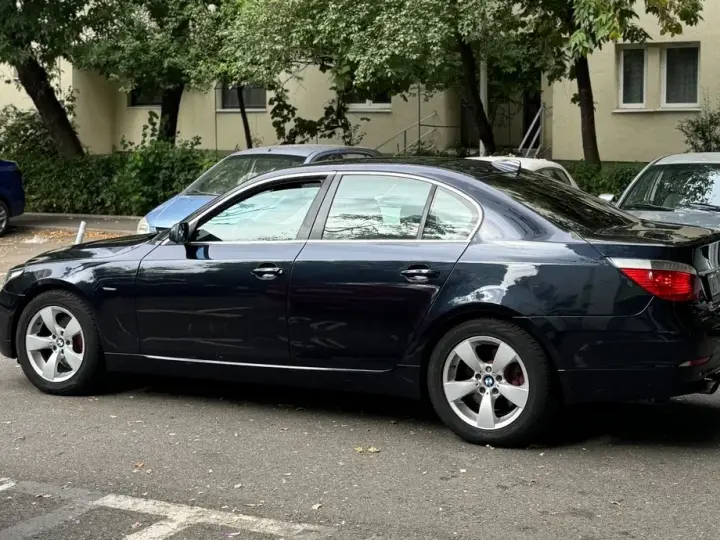 BMW Seria 5 E60/E61 520d