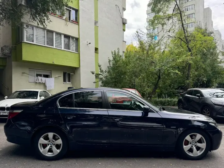 BMW Seria 5 E60/E61 520d