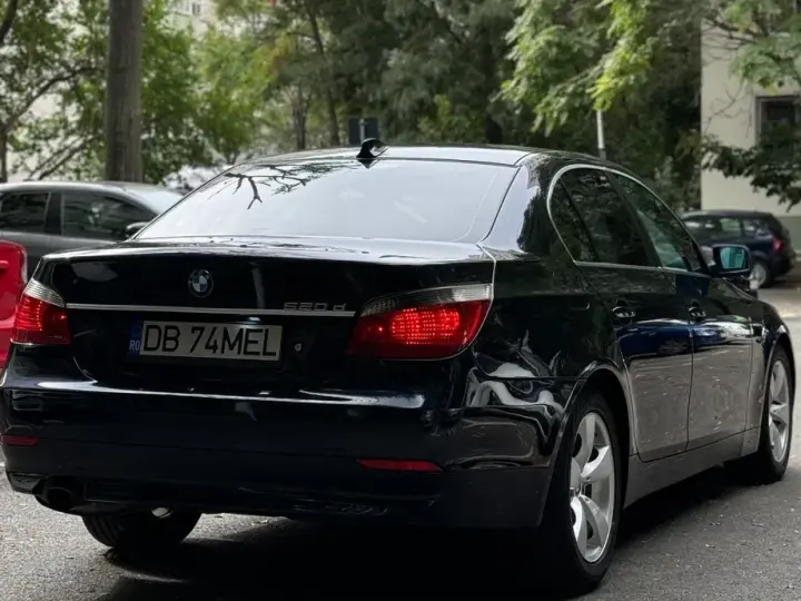 BMW Seria 5 E60/E61 520d