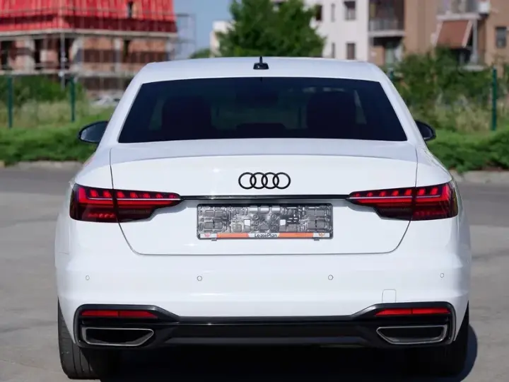 Audi A4 Limuzina B9