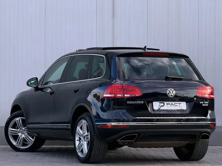 Volkswagen Touareg II 3.0 V6 TDI SCR Blue Motion DPF Automatik Executive Edition