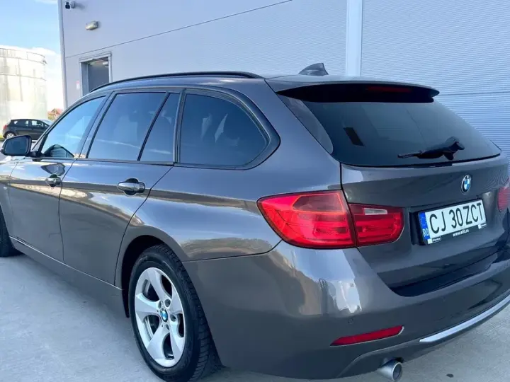 BMW Seria 3 F30/F31/F34 318d Aut. Modern Line