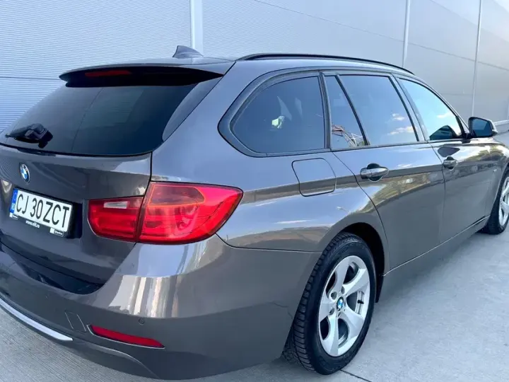 BMW Seria 3 F30/F31/F34 318d Aut. Modern Line