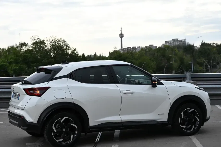 Nissan Juke 1.6 4AMT N-Sport — imagine 3