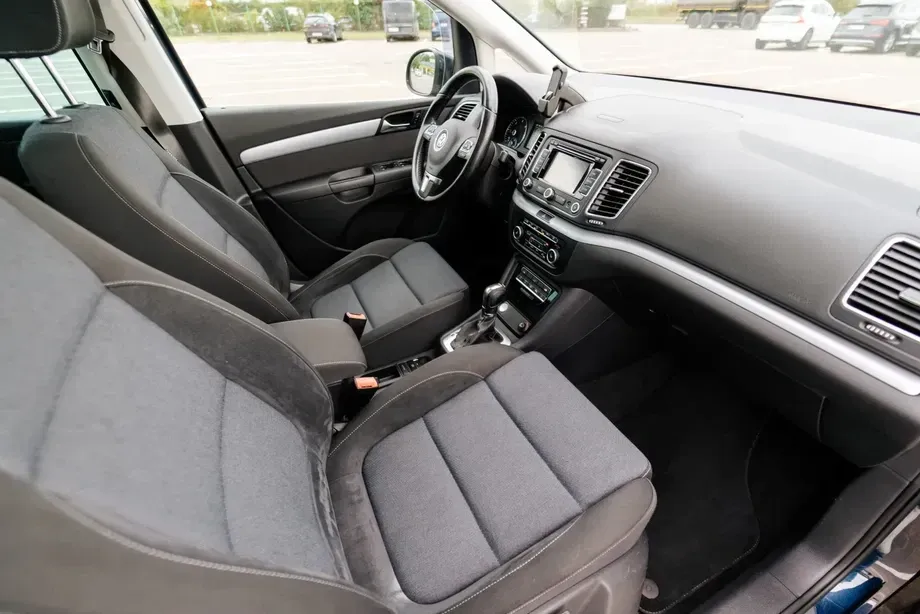 Volkswagen Sharan II 2.0 TDI DSG Blue Motion Style — imagine 10