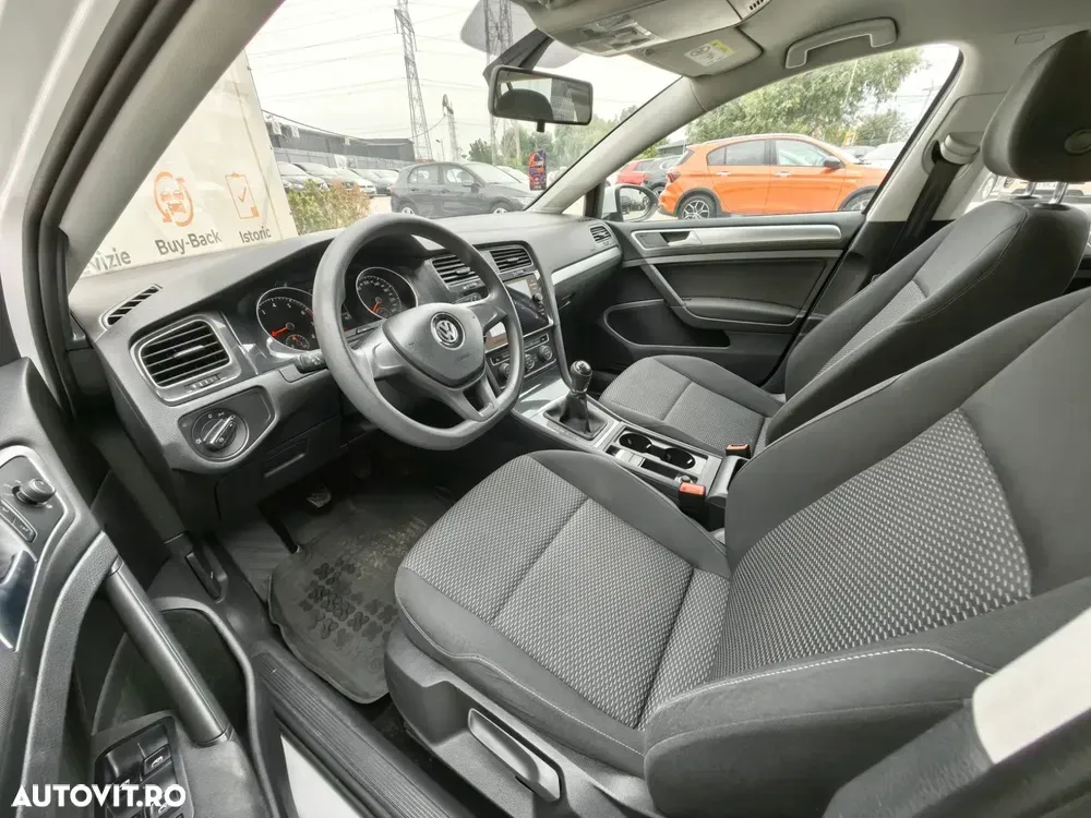 Volkswagen Golf 1.0 TSI Comfortline — imagine 4