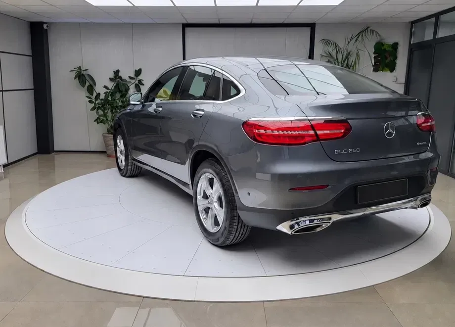 Mercedes-Benz GLC X253 250 4MATIC — imagine 6