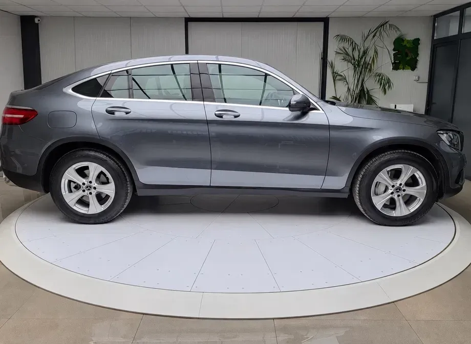 Mercedes-Benz GLC X253 250 4MATIC — imagine 3